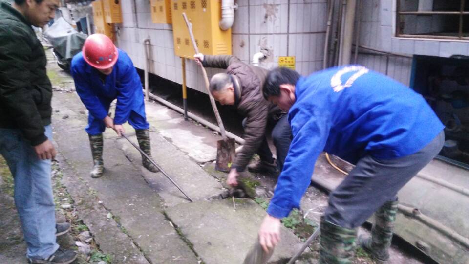 鹰手营子矿清掏化粪池、管道疏通一站式服务<高效><技术><可靠>